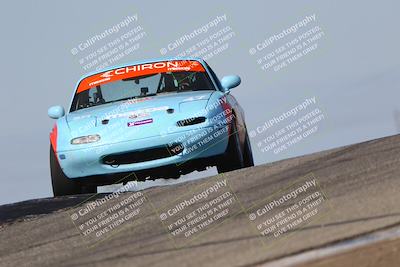 media/Oct-26-2025-CalClub SCCA (Sun) [[8ce1e69566]]/Group 5/Grapevine/